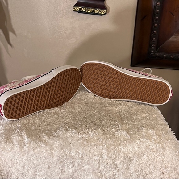 vans - Picture 7 of 8
